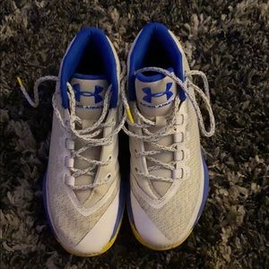 Steph Curry basketball shoe